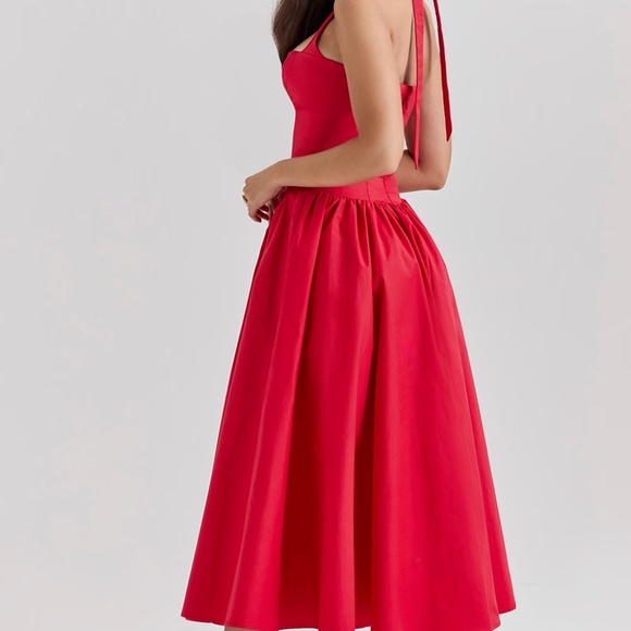 Red House of CB dress in size medium - Picture 5 of 7